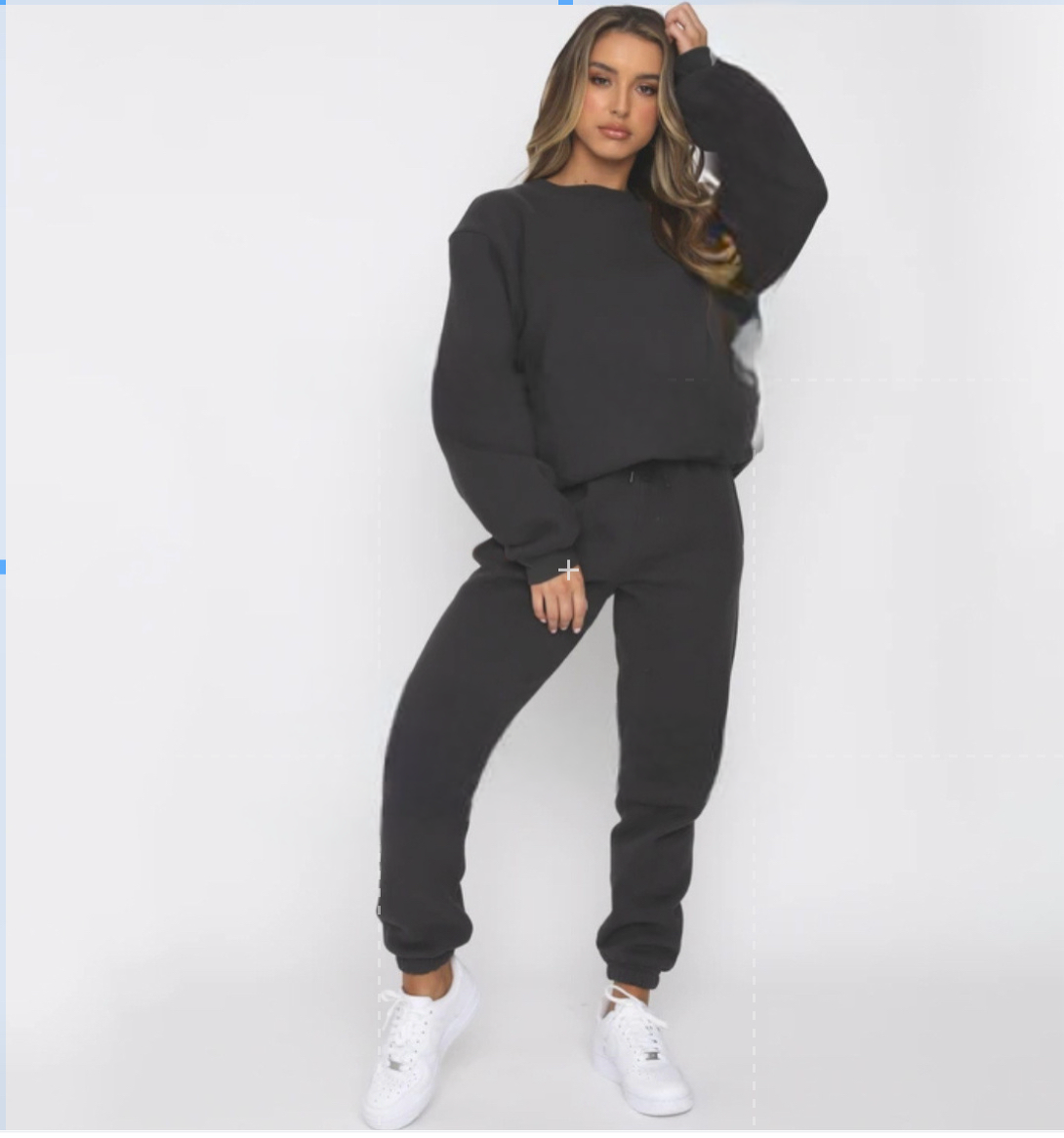 Women’s Classic Sweatsuit Outfit